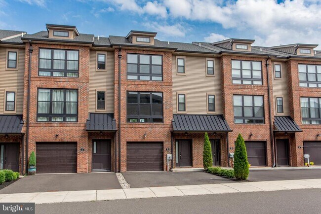 property at 25 Sienna Pl