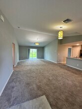 1517 NE 36th St in Cape Coral, FL - Foto de edificio - Building Photo
