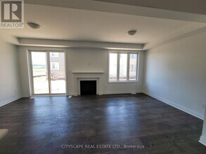 493 Boyd Ln in Milton, ON - Building Photo - Building Photo