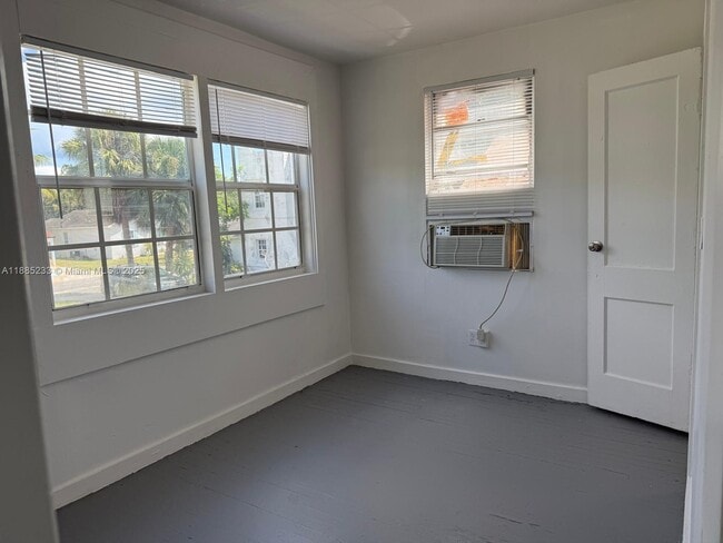 632 42nd St in West Palm Beach, FL - Building Photo - Building Photo