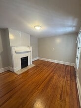 308 1/2 N Person St in Raleigh, NC - Building Photo - Building Photo