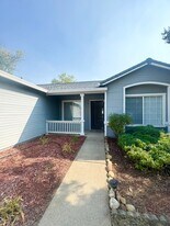 1276 Grouse Dr in Redding, CA - Building Photo