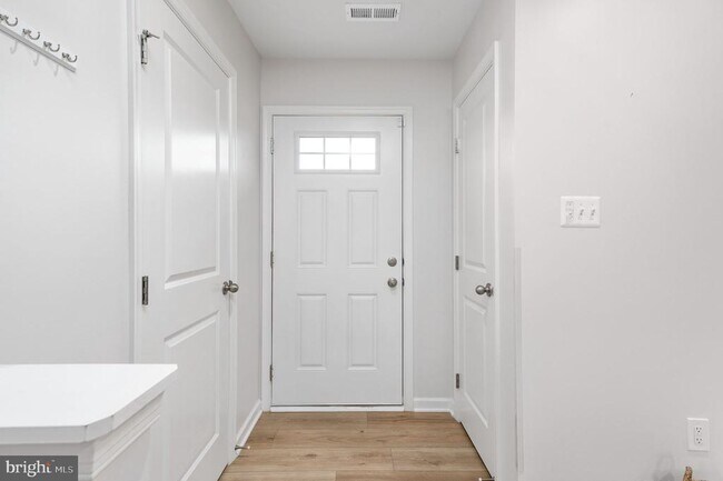 7233 Statesman Blvd in Ruther Glen, VA - Building Photo - Building Photo