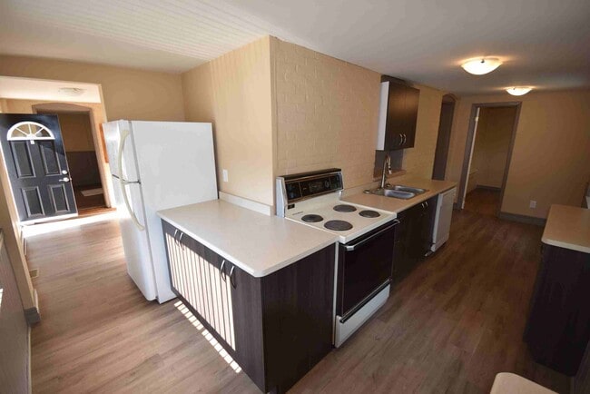45 Westmount Dr S in Orillia, ON - Building Photo - Building Photo