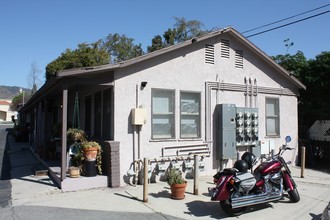 818 E Route 66 in Glendora, CA - Building Photo - Building Photo