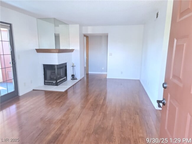 4221 Gannet Cir in Las Vegas, NV - Building Photo - Building Photo