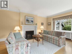 4XXX Marguerite St in Vancouver, BC - Building Photo - Building Photo