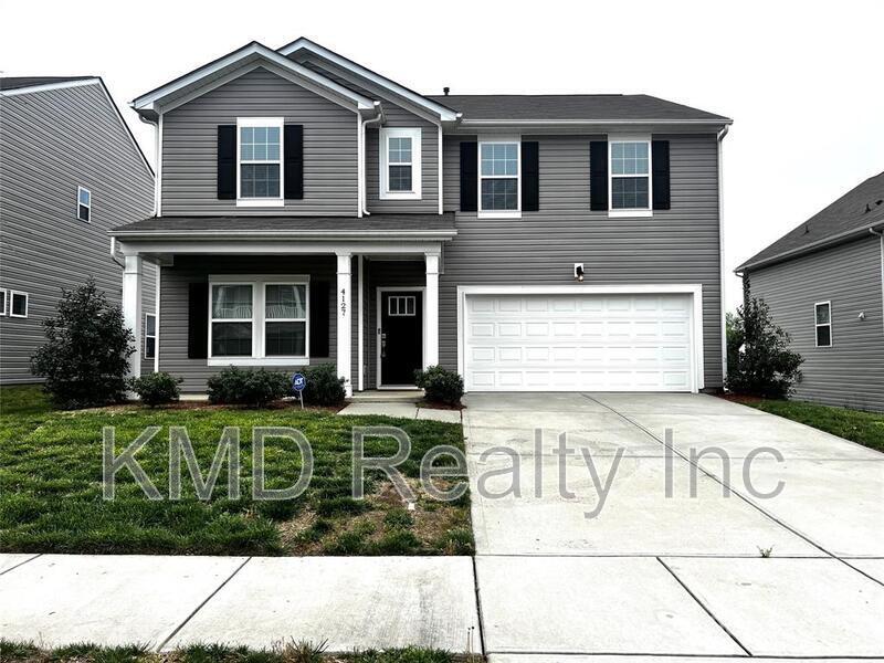 4127 Woolcott Ave in Charlotte, NC - Foto de edificio