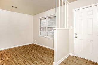 2719 Oaktree Ln NW in Huntsville, AL - Building Photo - Building Photo