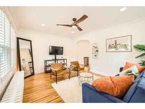 3805 France Ave S in Minneapolis, MN - Building Photo - Building Photo