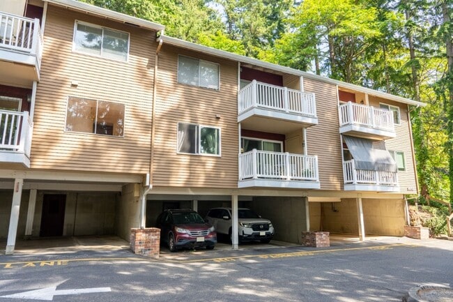 property at 8652 164th Ave NE