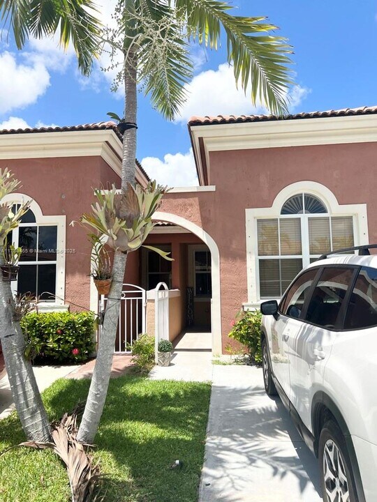 23712 SW 110th Ave in Homestead, FL - Building Photo