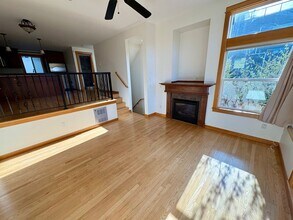 2219 E Spruce St in Seattle, WA - Building Photo - Building Photo