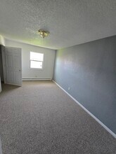 801 11th Ave SE in Dyersville, IA - Building Photo - Building Photo