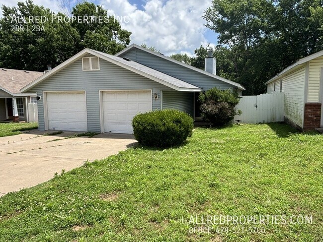 property at 1712 N Noelle Ave