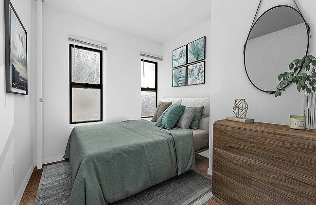 207 Madison St in New York, NY - Building Photo - Building Photo