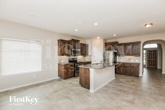 1205 Jake Ct, Unit 1206-A in Weatherford, TX - Foto de edificio - Building Photo