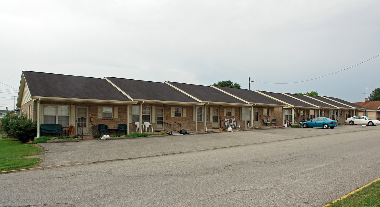 1912 19th St in Nitro, WV - Building Photo