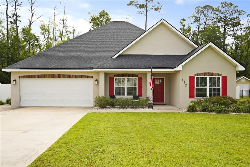 572 Freedom Trail in Brunswick, GA - Building Photo