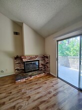 748 Chadwick Ln in Bay Point, CA - Foto de edificio - Building Photo