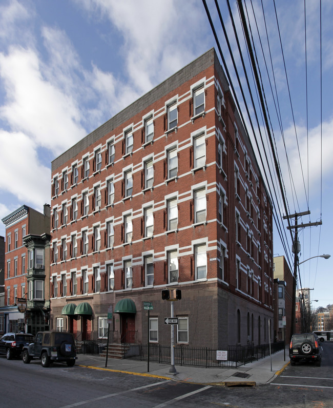 1036 Willow Ave in Hoboken, NJ - Building Photo - Building Photo