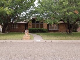 916 Rosewood Dr in Clovis, NM - Building Photo