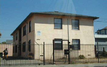 700 Sycamore St in Oakland, CA - Building Photo - Building Photo