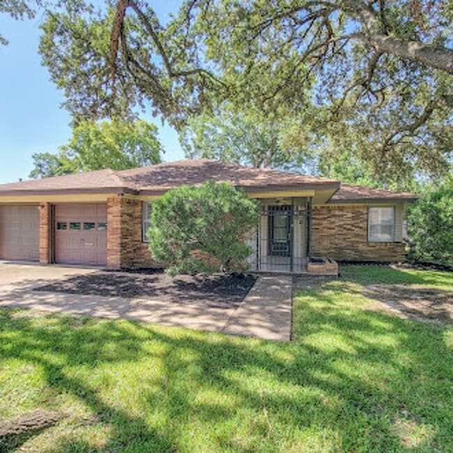 4602 Redstart St in Houston, TX - Building Photo - Building Photo