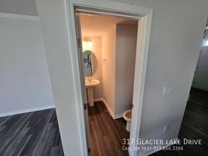 317 Glacier Lk Dr in Raleigh, NC - Building Photo - Building Photo