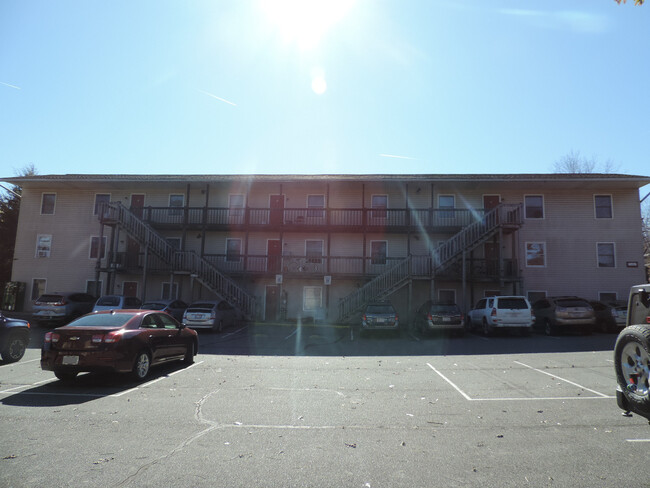 New River Farms Apartments in Boone, NC - Building Photo - Building Photo