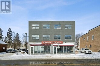 1 Elgin St N in Acton, ON - Building Photo - Building Photo