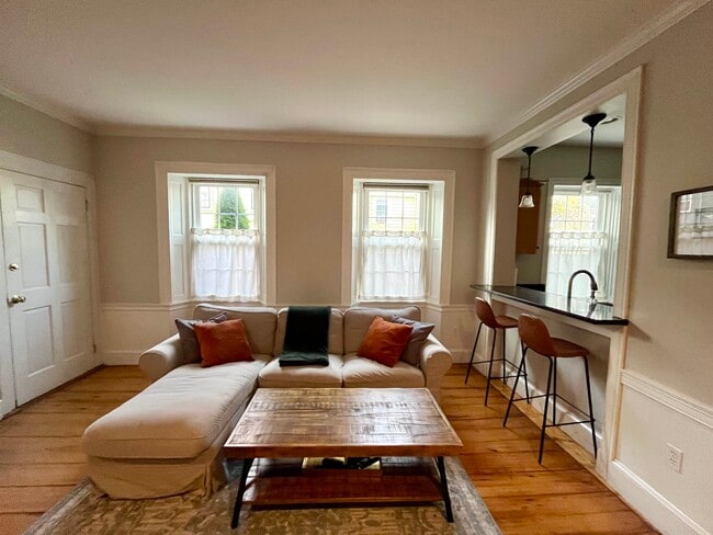 property at 7 Daniels St