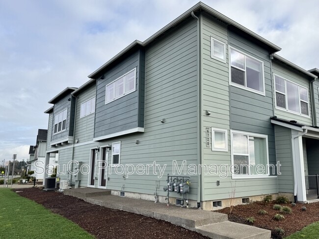 6728 SE Crimson Ln in Hillsboro, OR - Building Photo - Building Photo