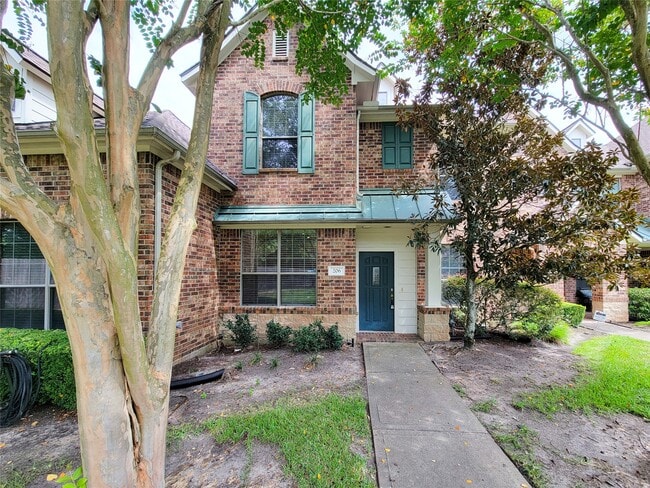 property at 206 Whispering Ridge Terrace