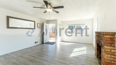 503 E Montgomery Ave in Spokane, WA - Building Photo - Building Photo