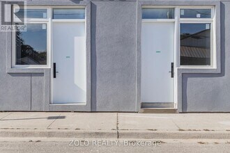206 Wellington St in Wallaceburg, ON - Building Photo - Building Photo