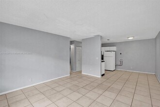 5316 NW 24th Ct in Lauderhill, FL - Building Photo - Building Photo