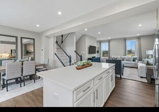 107 Leah Dr in Zelienople, PA - Building Photo - Building Photo