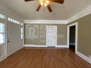 1096 Hillyer Ave in Macon, GA - Building Photo - Building Photo