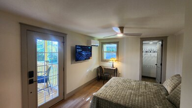 1704 S Forest Dr in Knoxville, TN - Building Photo - Building Photo