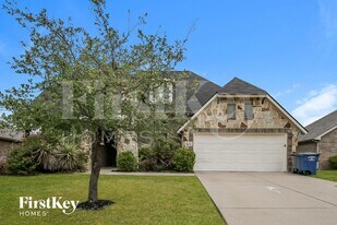 5854 Cliff Ridge Dr in Dallas, TX - Building Photo