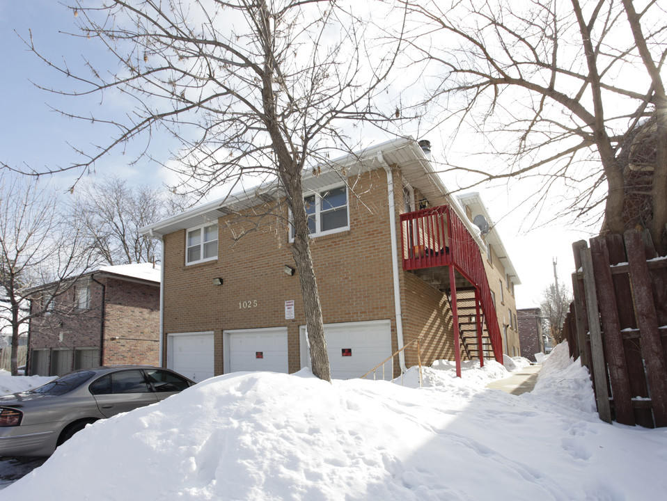 1025 A St in Lincoln, NE - Foto de edificio