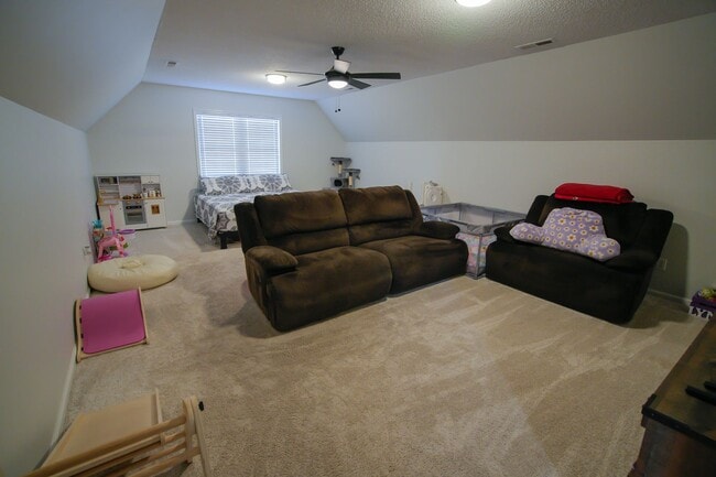 218 English Walnut Dr in Richlands, NC - Building Photo - Building Photo