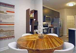 Legacy Wake Forest Apartments in Wake Forest, NC - Foto de edificio - Interior Photo