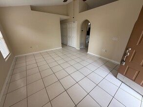 8101 Golden Chickasaw Cir in Orlando, FL - Building Photo - Building Photo