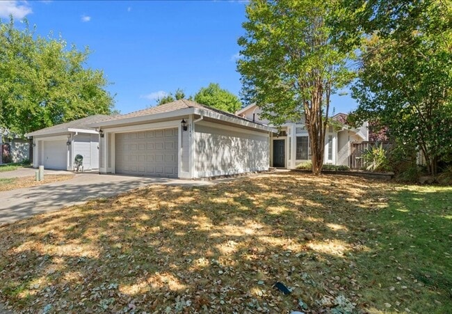 6540 Shasta Creek Way in Elk Grove, CA - Building Photo - Building Photo