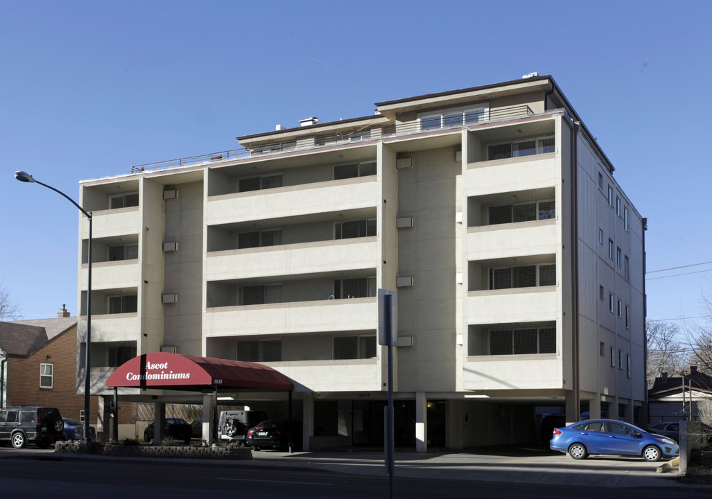 The Ascot Condominiums in Denver, CO - Building Photo