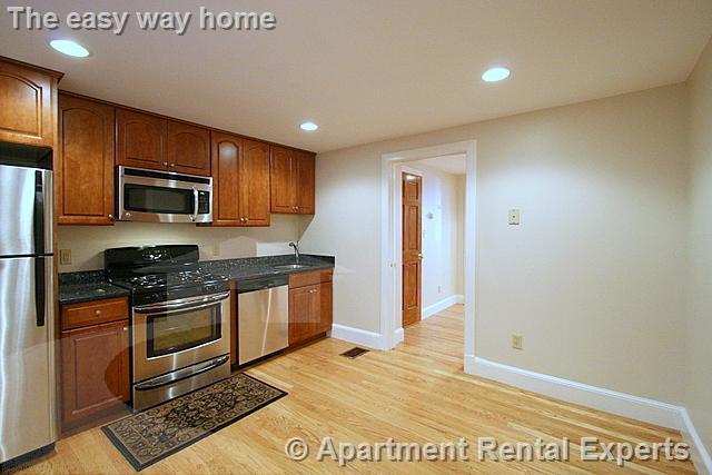 429 Franklin St, Unit #1L in Cambridge, MA - Building Photo - Building Photo