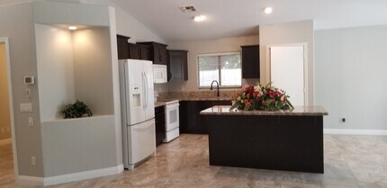 7000 W Cavalier Dr in Glendale, AZ - Building Photo - Building Photo