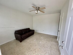 3060 SW 1st St in Miami, FL - Building Photo - Building Photo